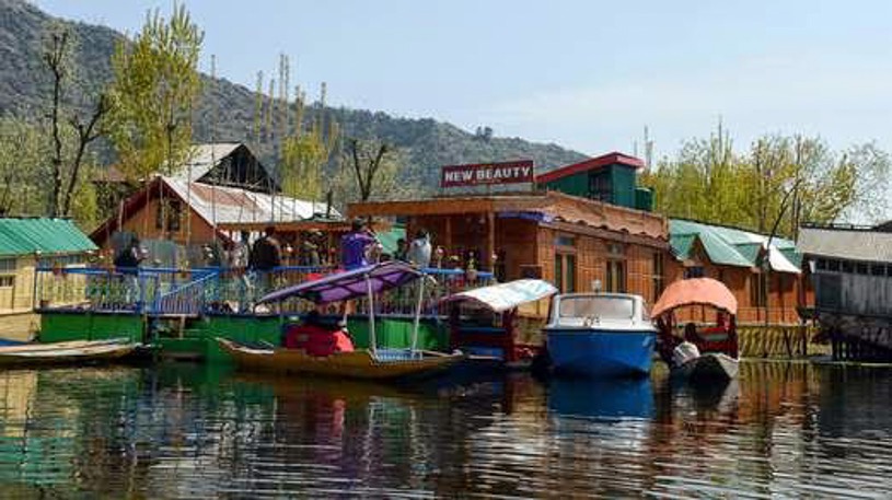 Dal Lake Houseboats